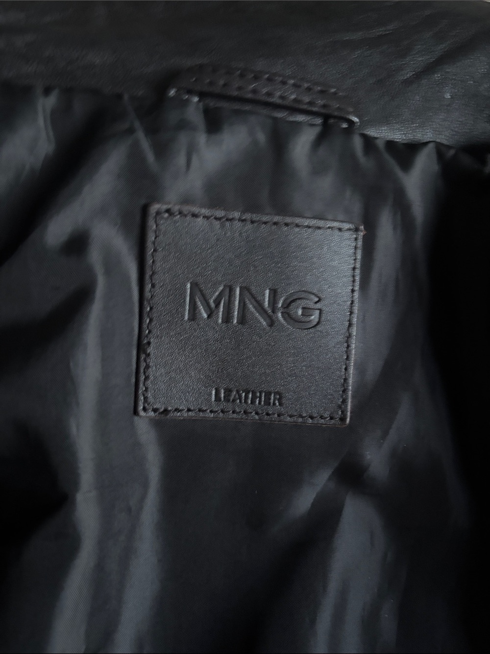 Leather jacket - Picture 3 of 4